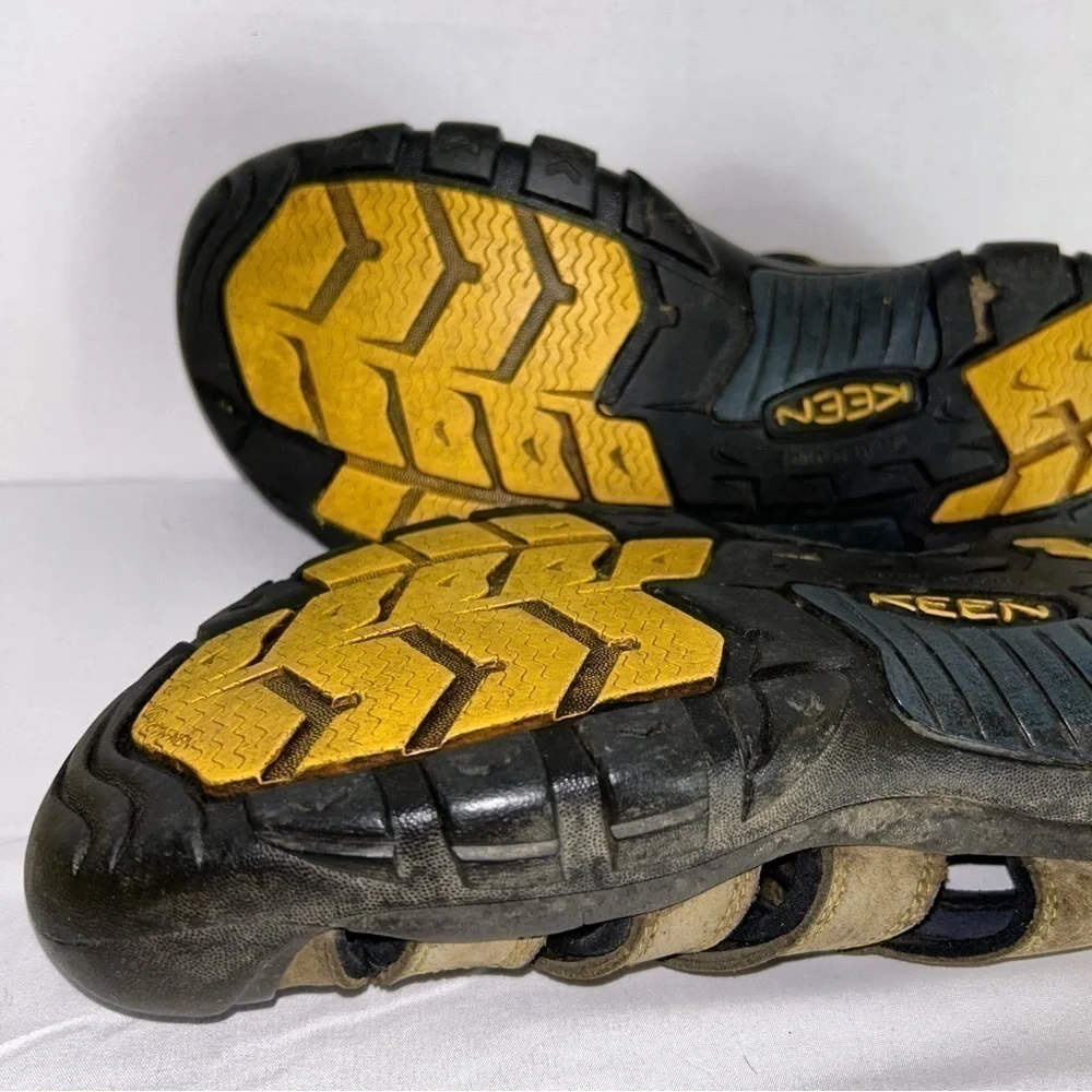 Keen Sandals Newport Closed Toe Leather Shoes Waterproof Bungee Laces Outdoors
